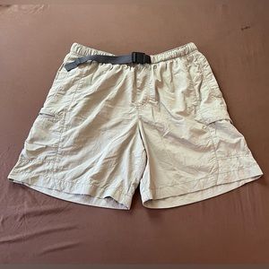 Columbia Hiking/Fishing Belted Khaki Cargo Shorts